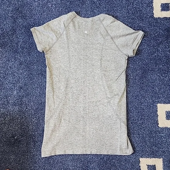 Lululemon Swiftly Tech Short Sleeve Crew - Picture 5 of 6